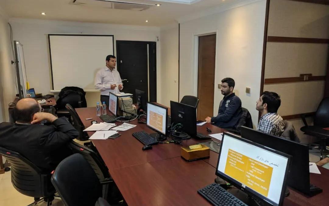 معرفی دوره جامع طراحی وب مبتنی بر PHP   با آموزش مهندس محمد عبداللهی در موسسه آموزشی منظومه ایرانیان